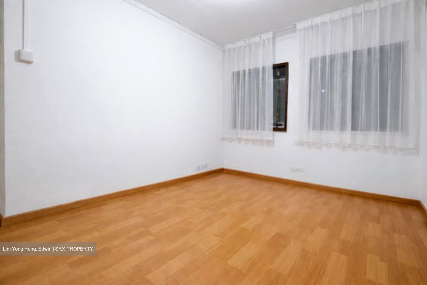 Blk 960 Hougang Avenue 9 (Hougang), HDB Executive #560813211